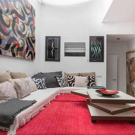 Lujoso Apartamento Con Patio En Triana Sevilla Luaran gambar
