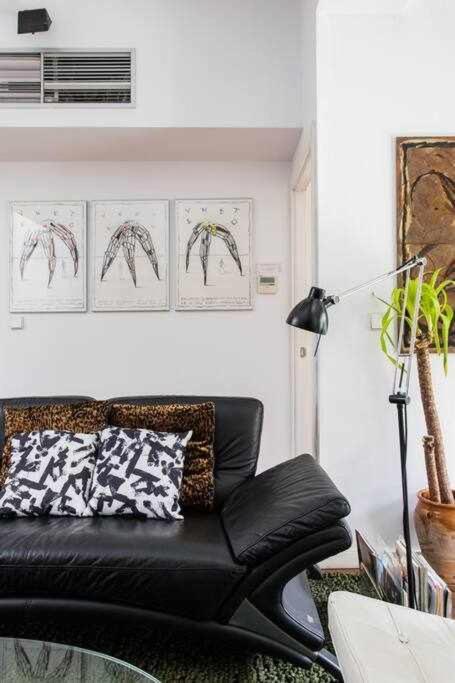 Lujoso Apartamento Con Patio En Triana Sevilla Luaran gambar