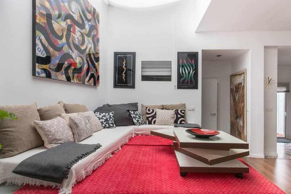Lujoso Apartamento Con Patio En Triana Sevilla Luaran gambar